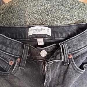 Abercrombie Ankle Straight Jean